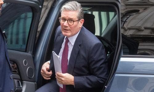 No 10 says Starmer and Trump spoke last night as minister calls for ‘clear thinking’ on tariff threat – as it happened