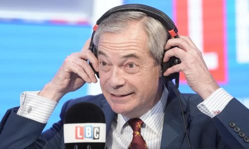 Tories compare Nigel Farage to Jeremy Corbyn over Ukraine war