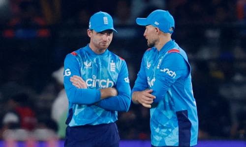 Joe Root backs ‘brilliant leader’ Jos Buttler as England face crucial game