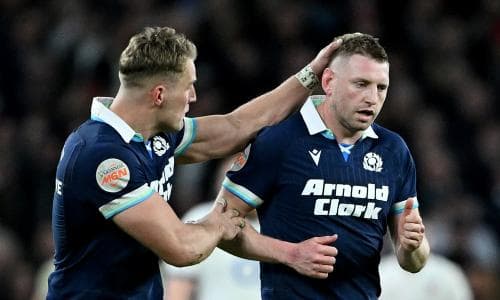 Agony for Finn Russell after missed kick hands England win over Scotland